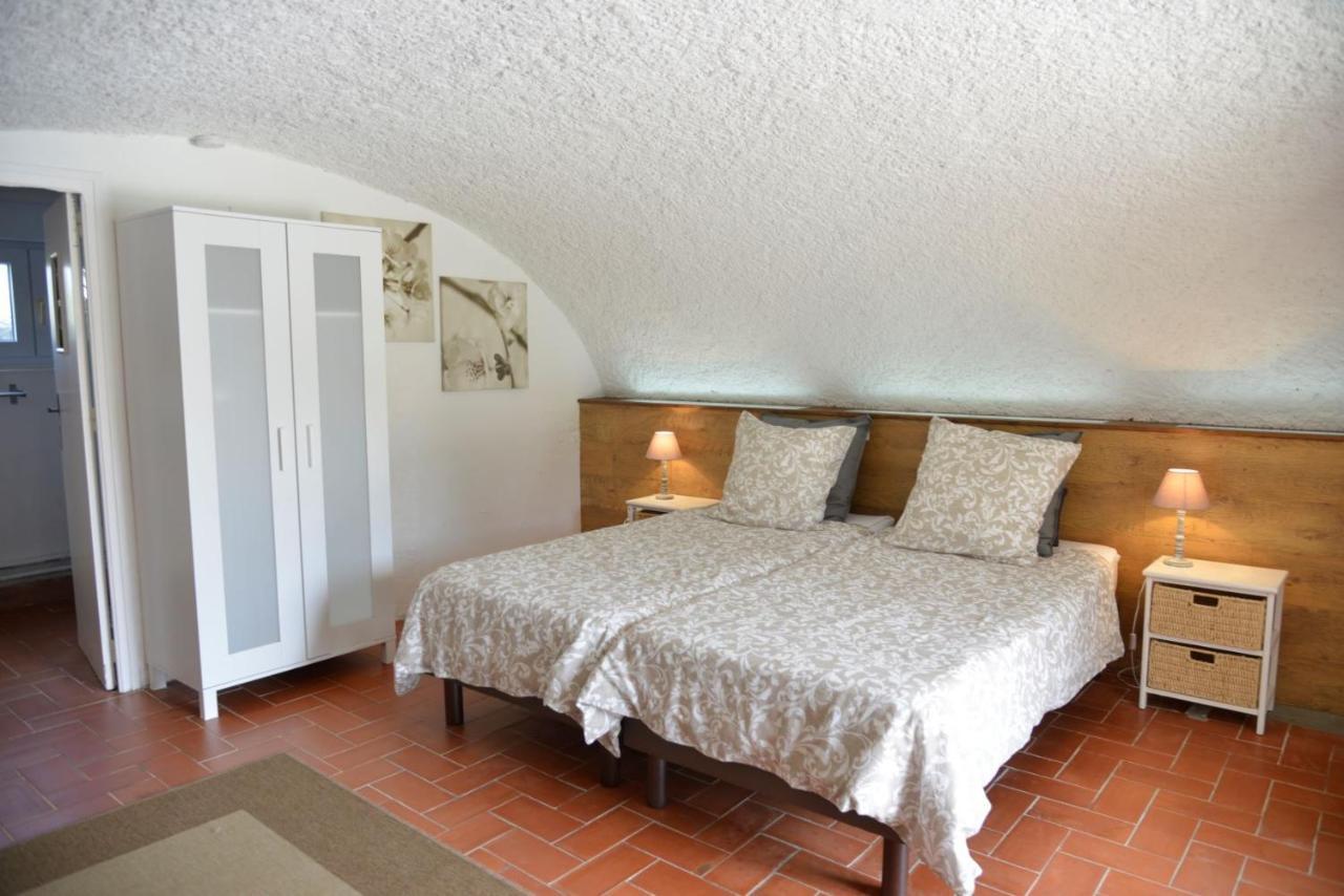 Au Grand Bonheur Bed & Breakfast Besseges Ngoại thất bức ảnh