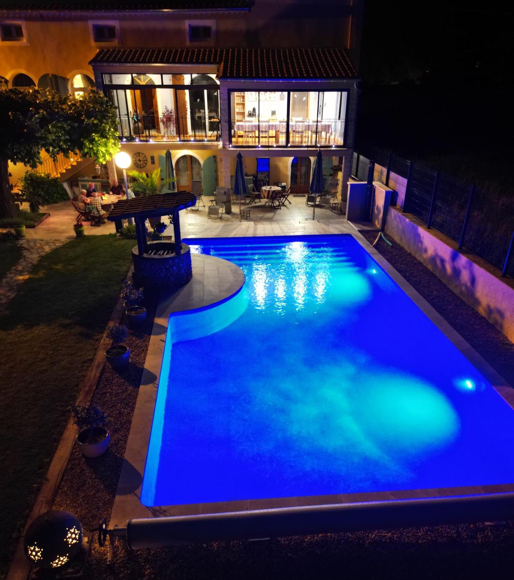 Au Grand Bonheur Bed & Breakfast Besseges Ngoại thất bức ảnh