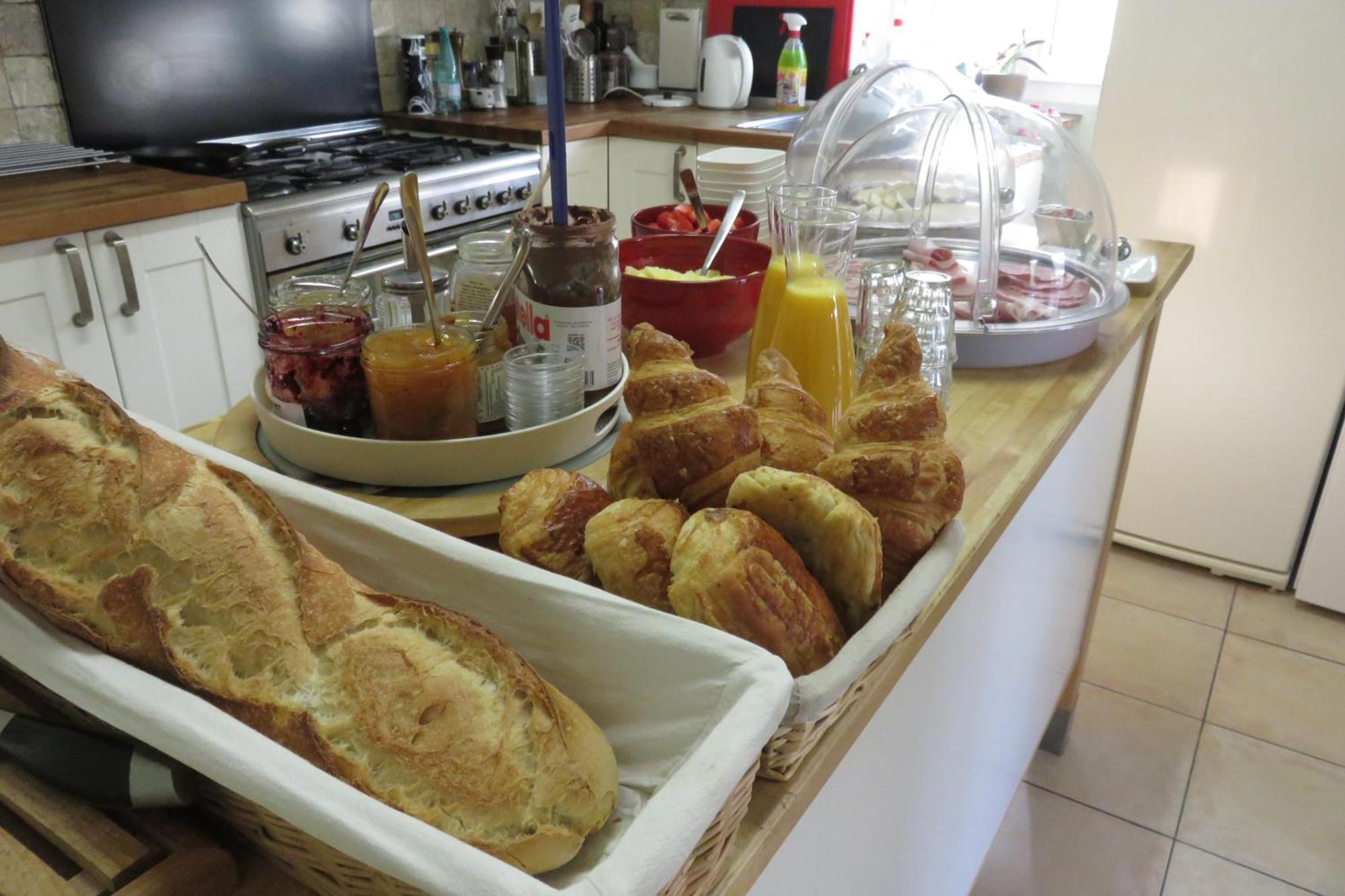 Au Grand Bonheur Bed & Breakfast Besseges Ngoại thất bức ảnh